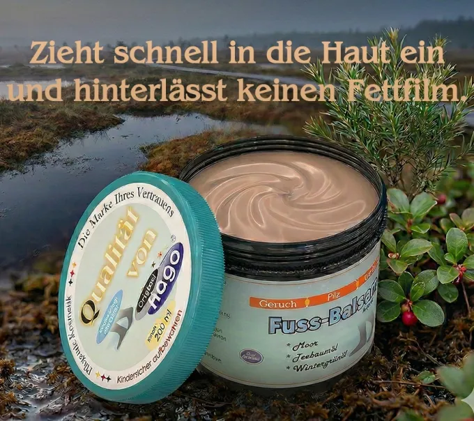 Detailaufnahme des geöffneten Tiegels. Zeigt die beige, gelartige Textur des HagoFuss-Balsam von Hago.