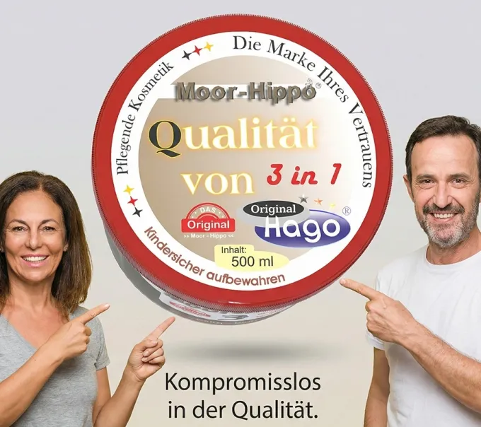 Top view of the Hago Moor-Hippo 3 jar showing the lid label with product details and branding.