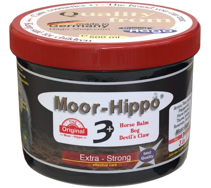 Full view of the Hago Hago Moor-Hippo 3 jar featuring the international English label.