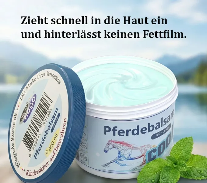 Detailaufnahme des geöffneten Tiegels. Zeigt die bläuliche, gelartige Textur des kühlenden Pferdebalsams von Hago.